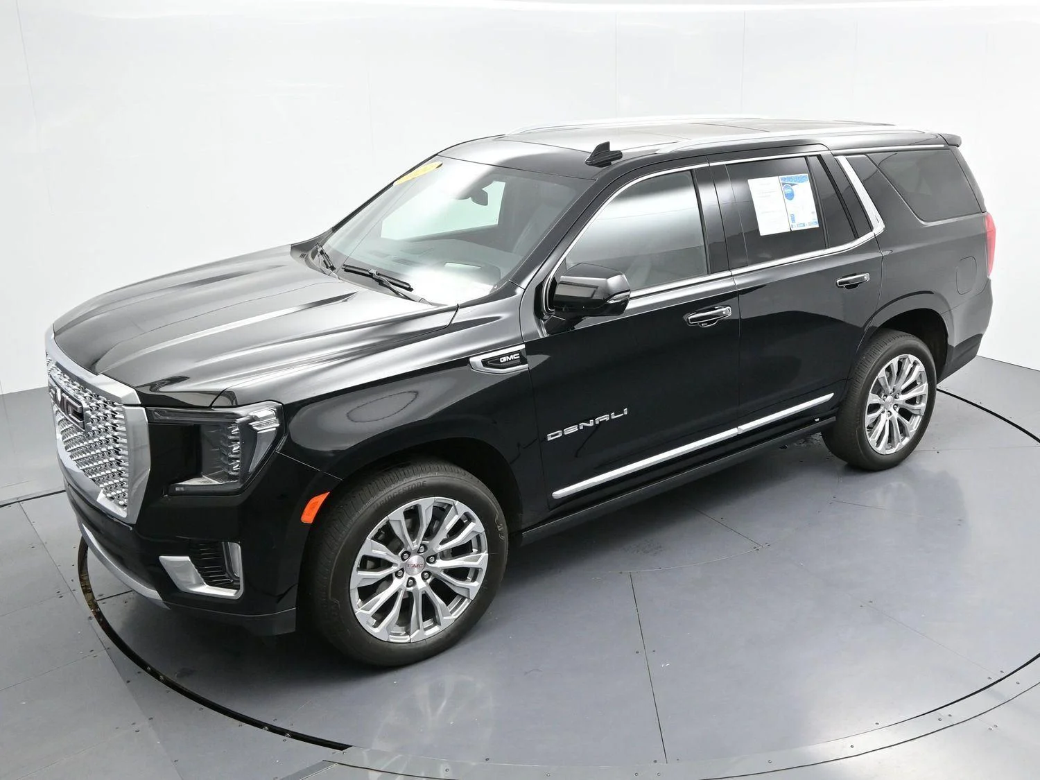 Used 2024 Onyx Black GMC Denali image 46
