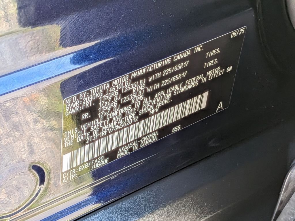 Used 2025  Toyota XLE image 33