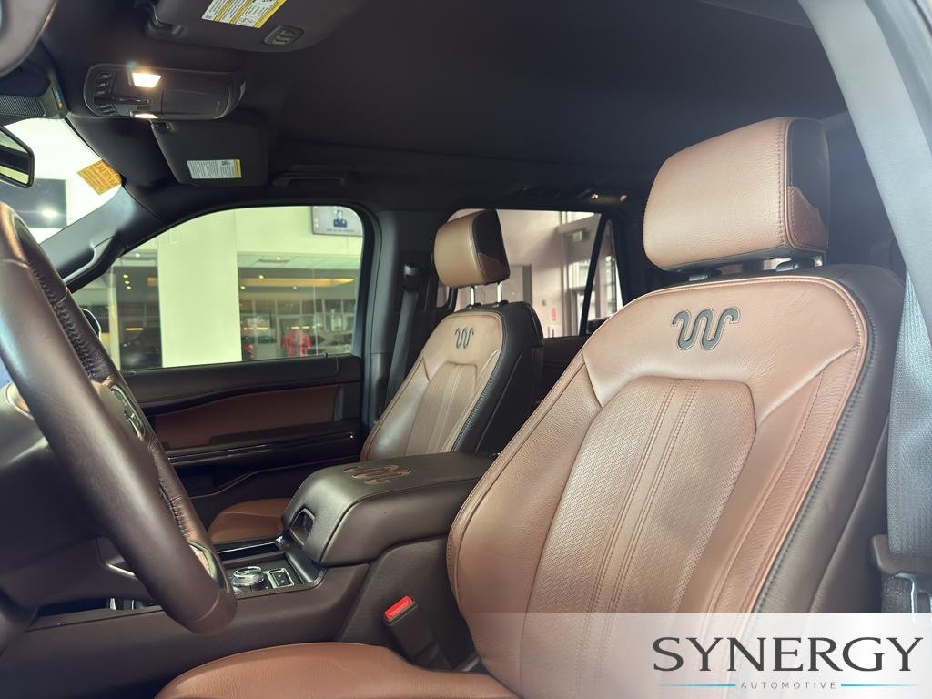 Used 2024 Agate Black Metallic Ford King Ranch image 30