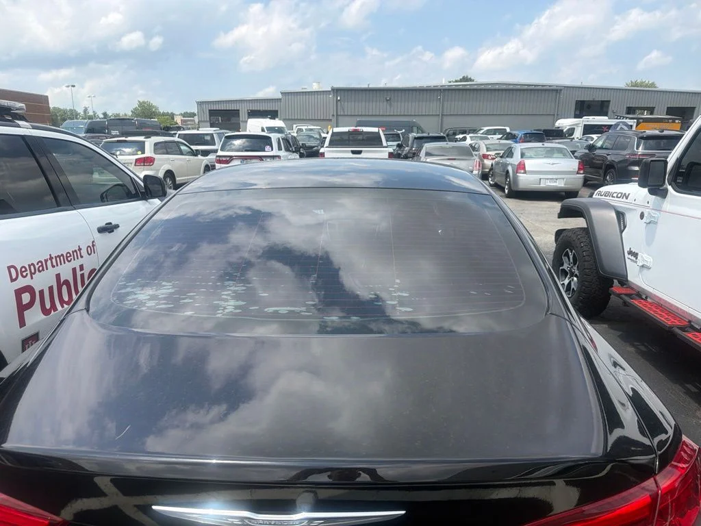 Used 2017 Black Chrysler LX image 3