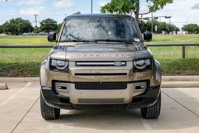 2025 Land Rover Defender 6
