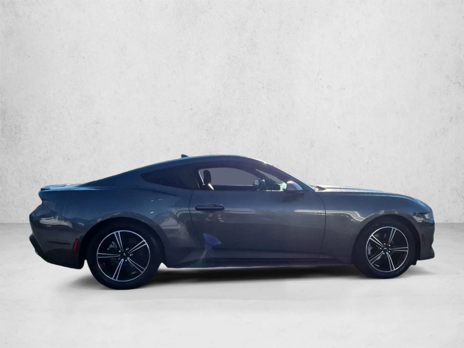 Used 2024 Carbonized Gray Metallic Ford EcoBoost Premium image 4