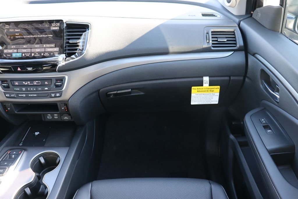 New 2026 Sonic Gray Pearl Honda RTL image 15