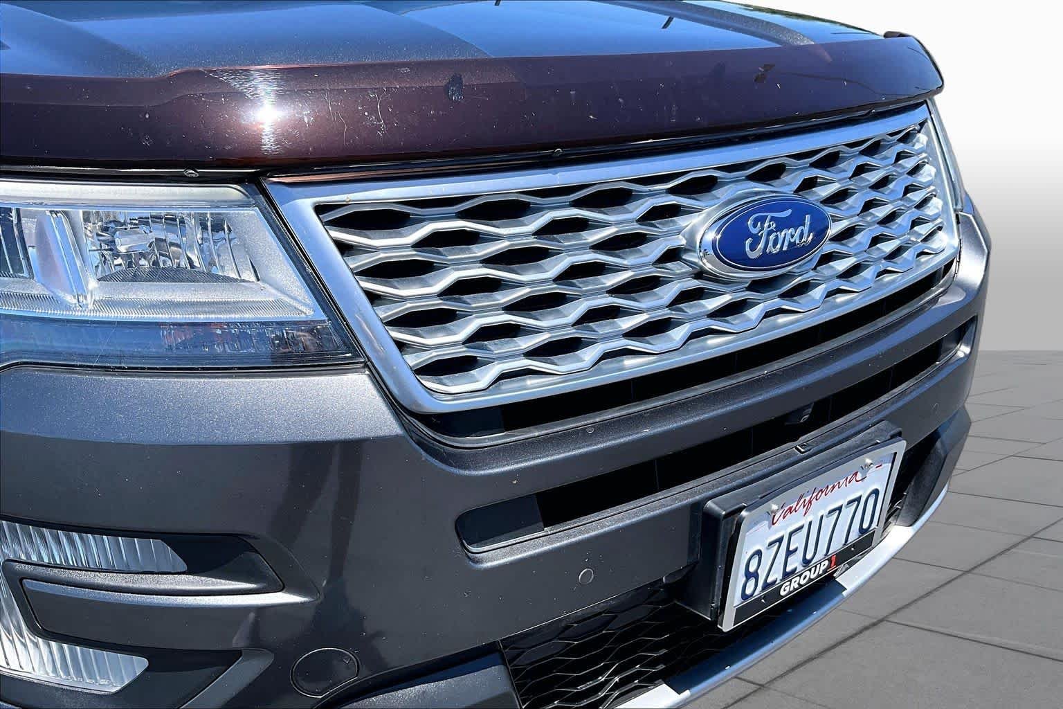 Used 2017 Magnetic Metallic Ford Platinum image 29