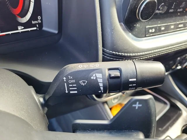 Used 2022 Orange Nissan Platinum image 27