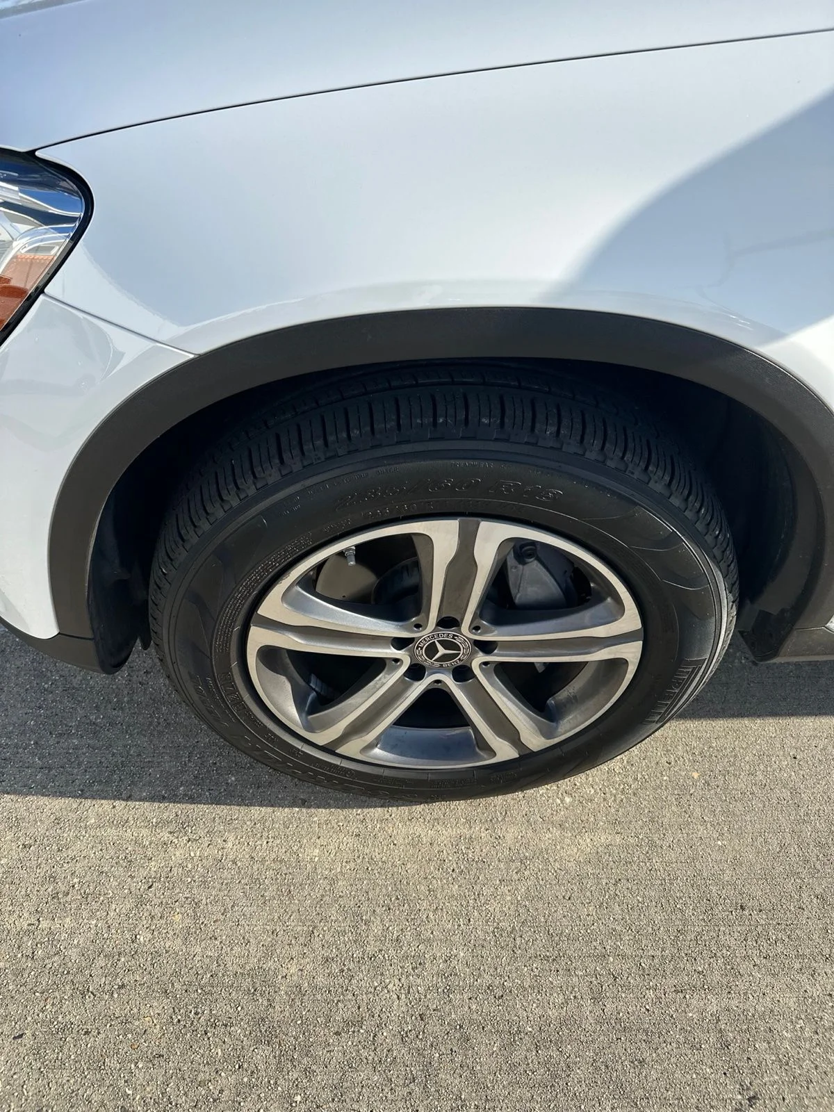 Used 2020 White Mercedes-Benz GLC 300 image 2