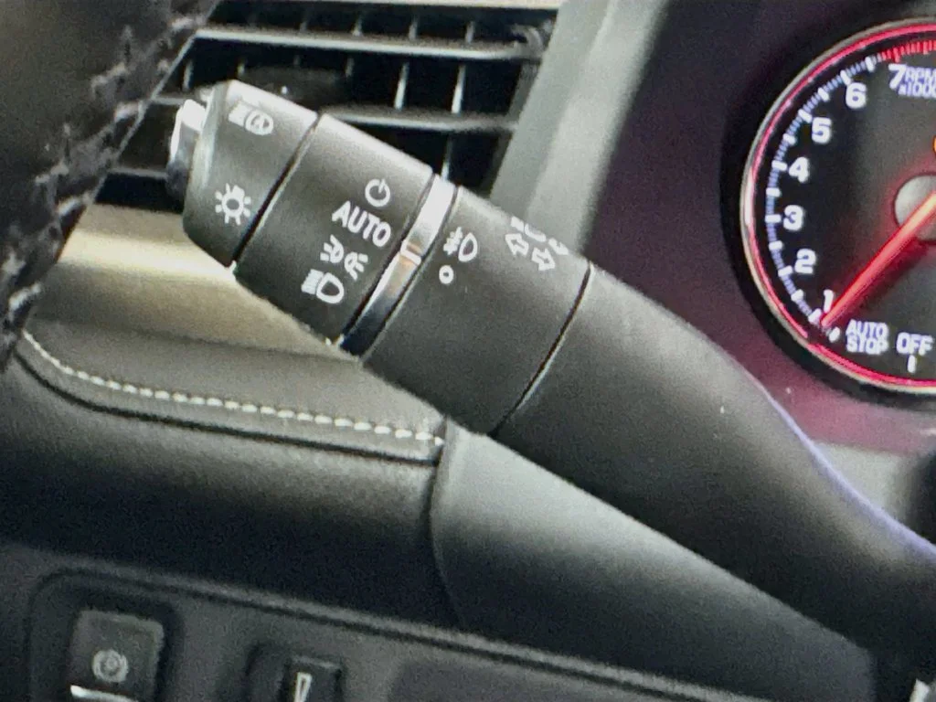 Used 2023 Silver GMC Denali image 12