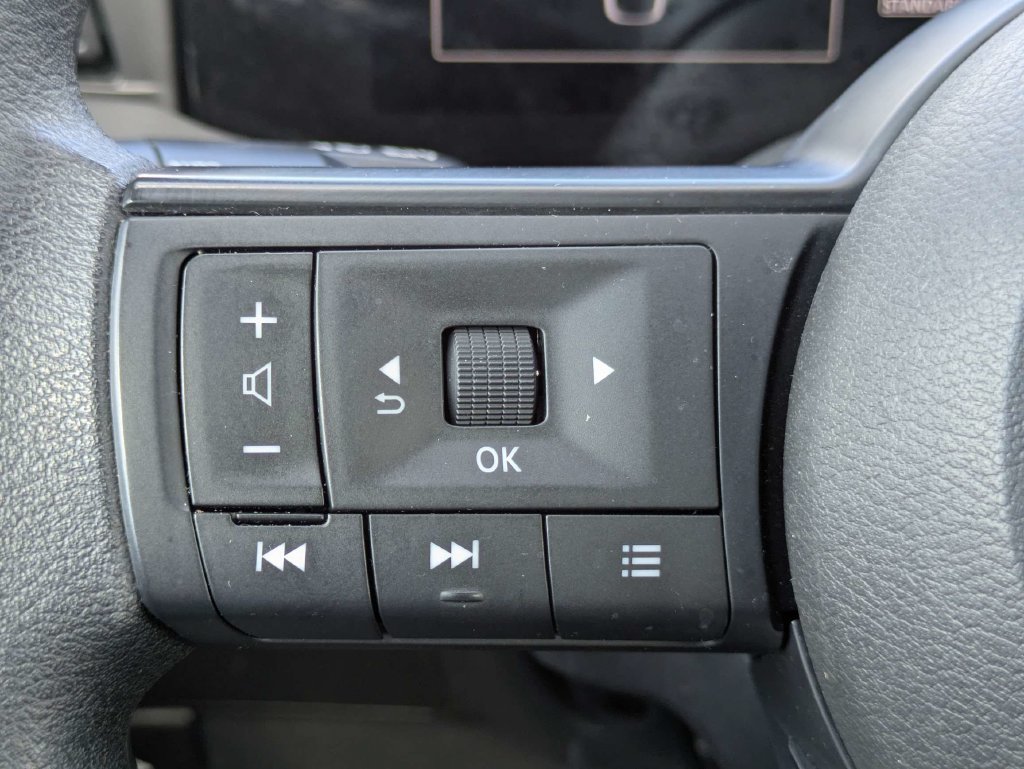 Used 2025 Gray Nissan S image 26