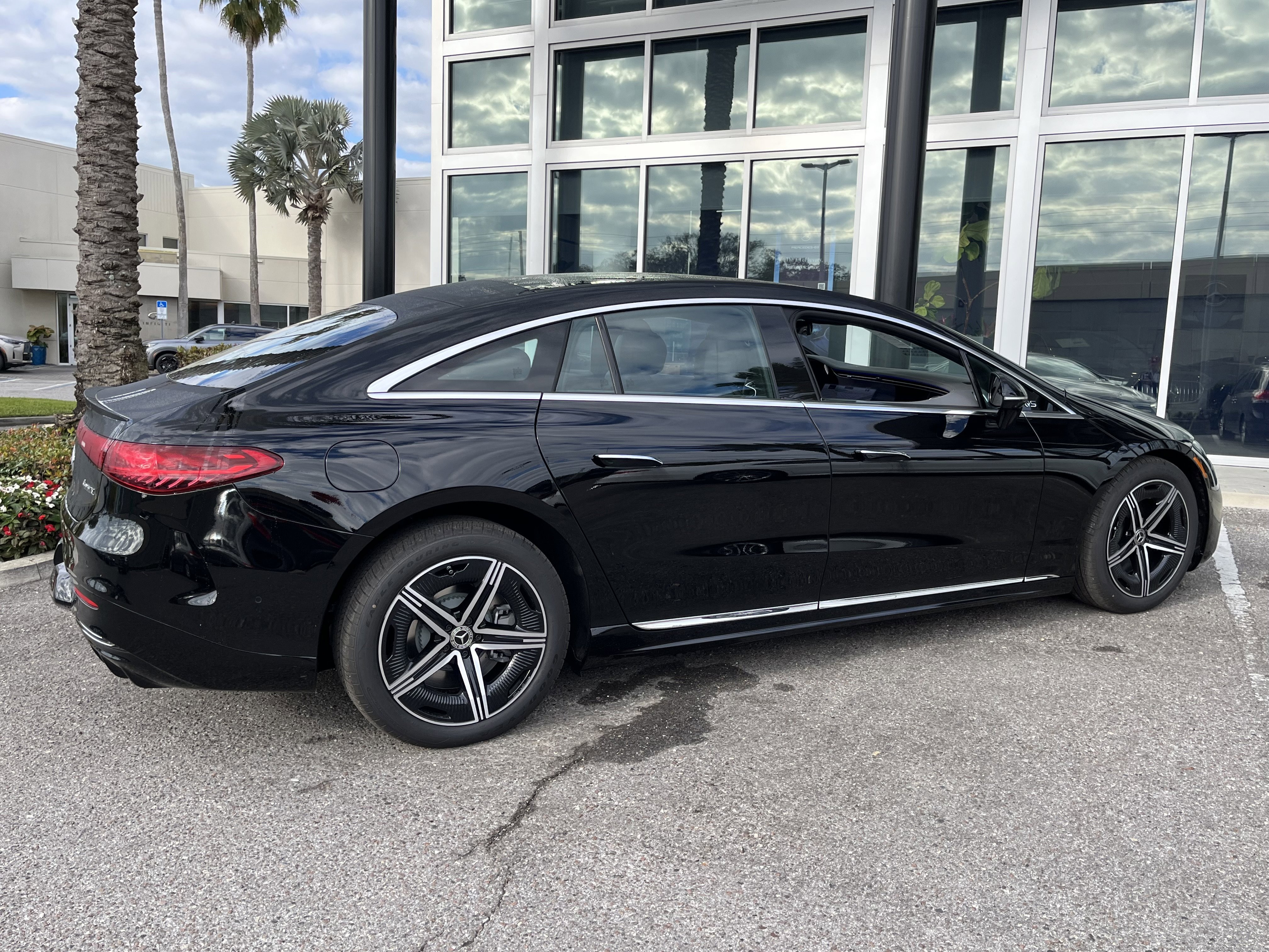 New 2026 Black Mercedes-Benz EQS 450 image 7