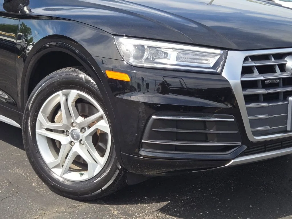 Used 2018 Black Audi 2.0T image 3