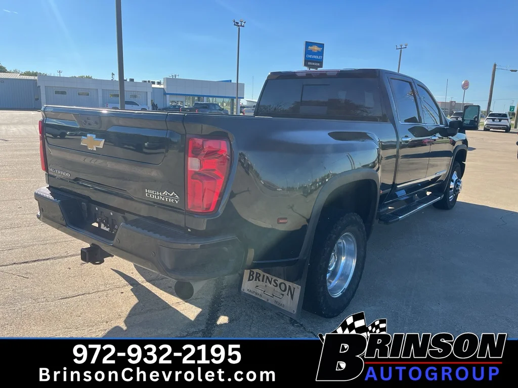 Used 2024 Black Chevrolet High Country DRW image 9