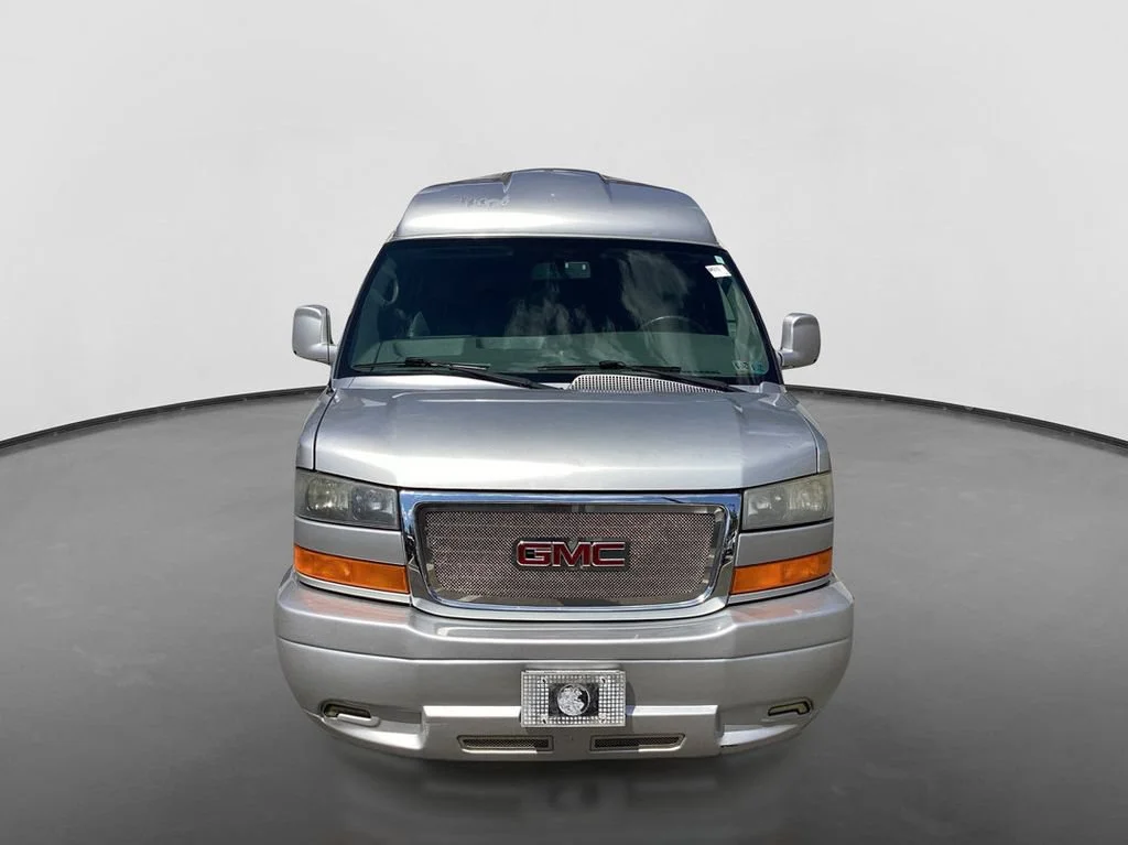 Used 2013 PURE SILVER METALLIC GMC Upfitter image 2