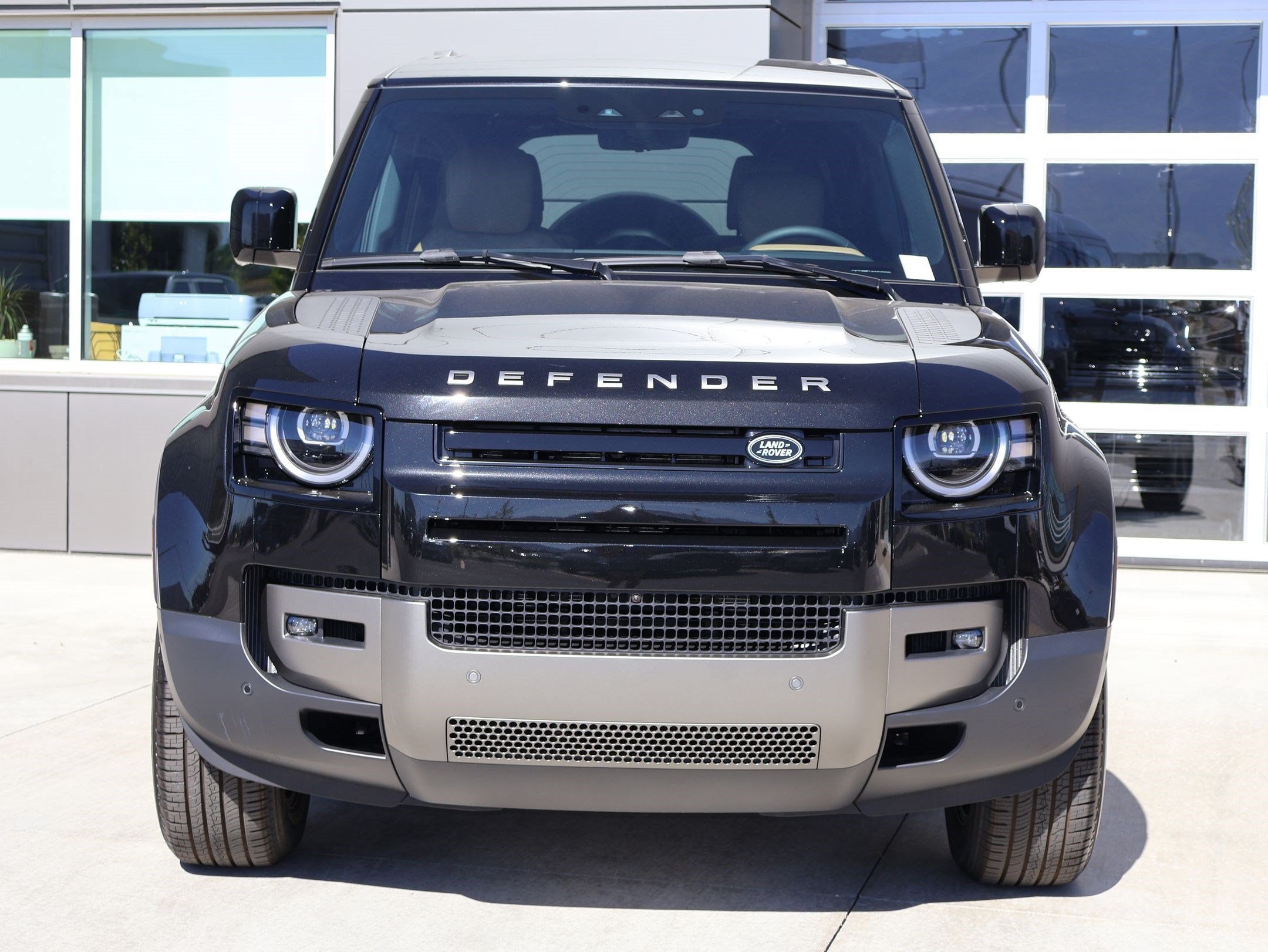 New 2026 Santorini Black LAND ROVER P300 S image 2