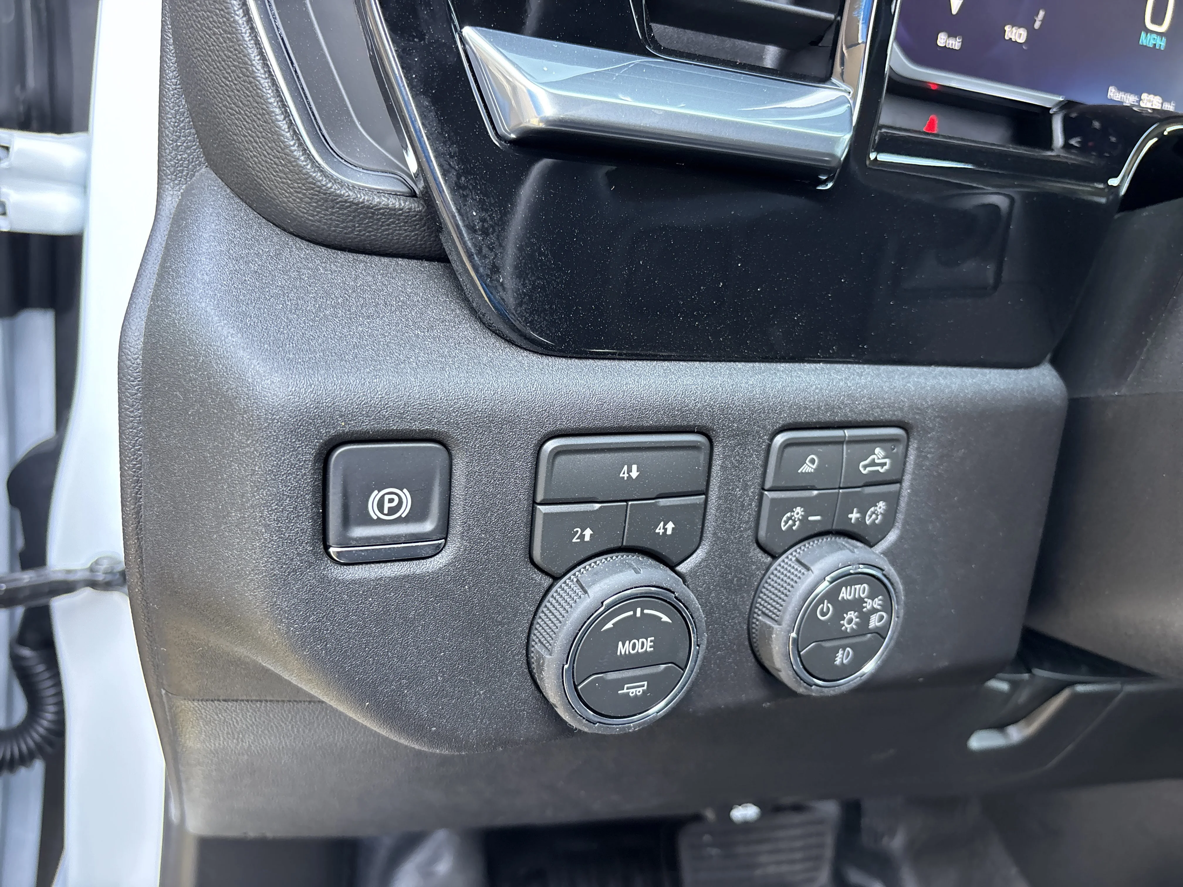 New 2026 Summit White Chevrolet LT image 20