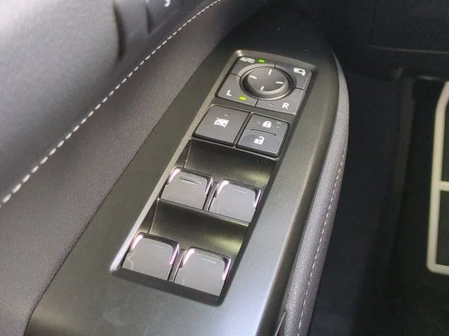 2026 Lexus NX 450h+ F-Sport - Photo 22