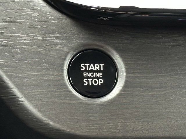 2025 Nissan Murano SV - Photo 17