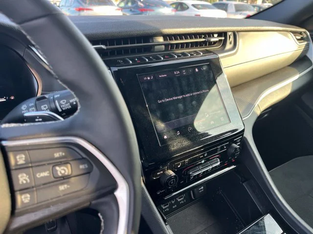 Used 2025 Black Jeep Altitude image 20