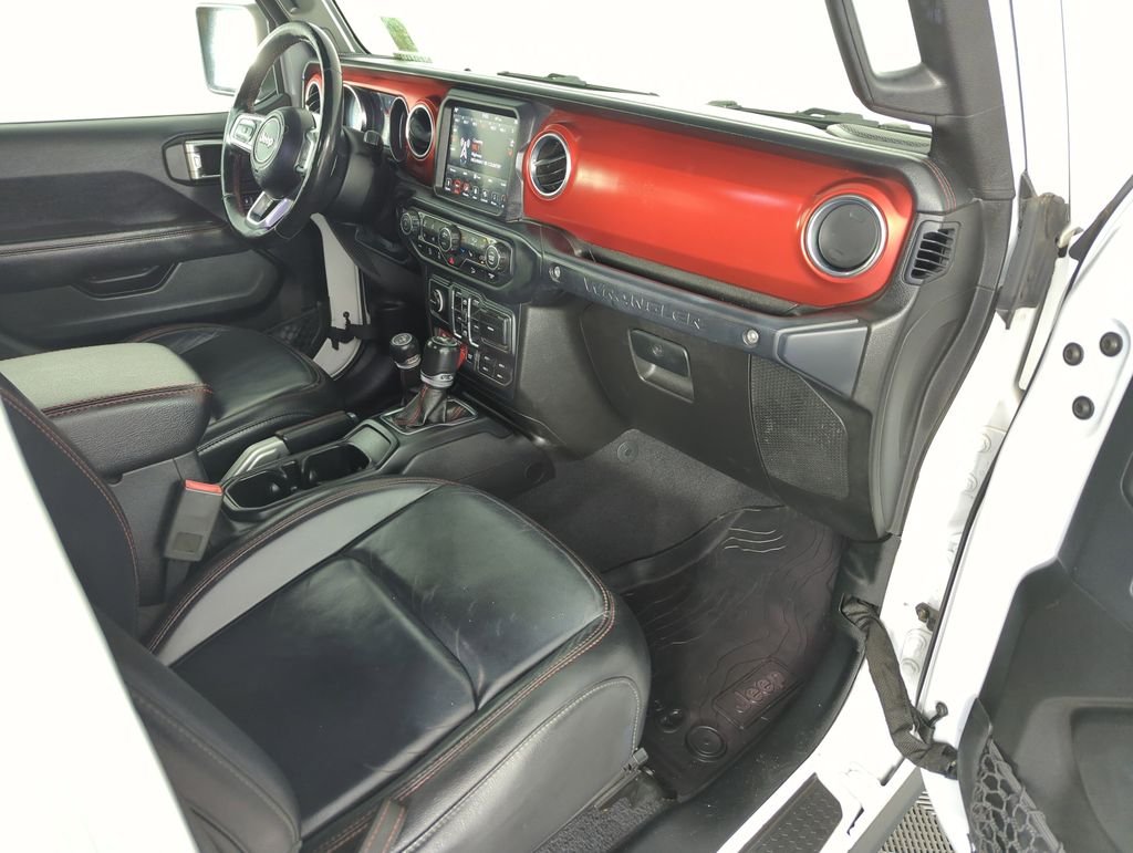 Used 2019 White Jeep Unlimited Rubicon image 32