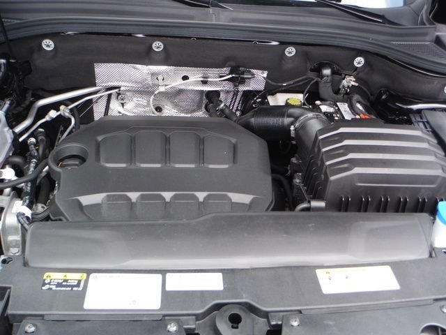 Used 2025 Black Volkswagen 2.0T SE image 5