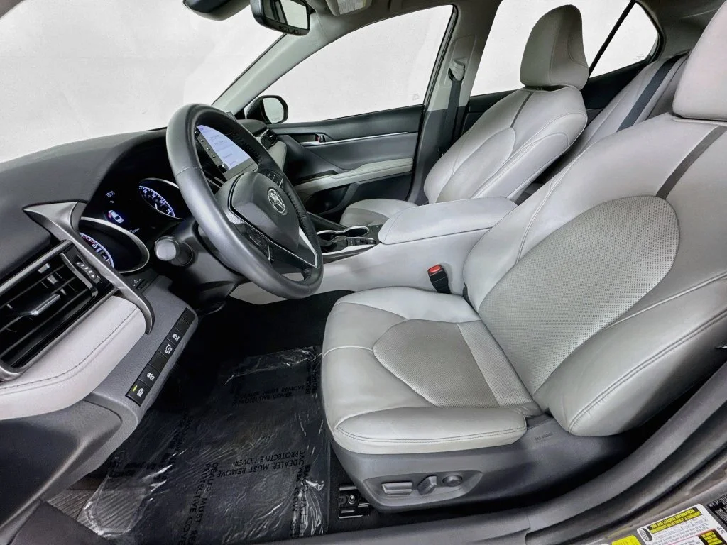 Used 2021 Predawn Gray Mica Toyota XLE image 24