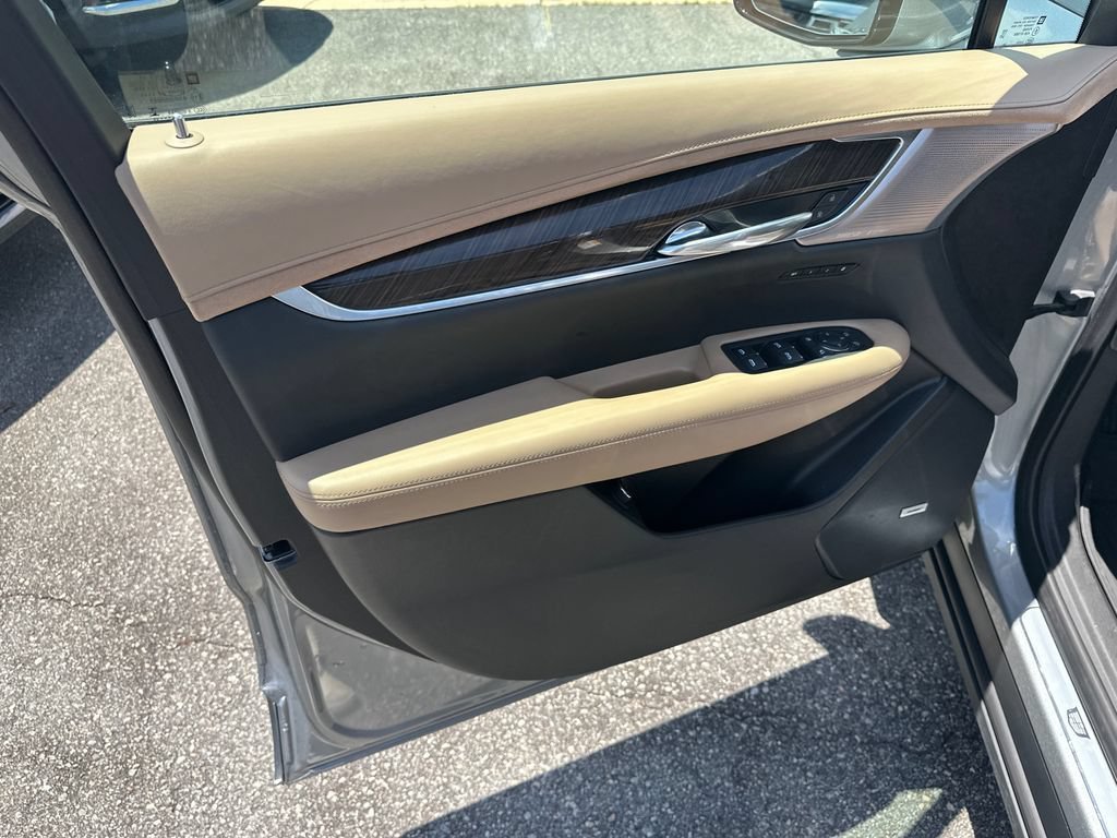 2025 Cadillac XT6 Premium Luxury - Photo 10