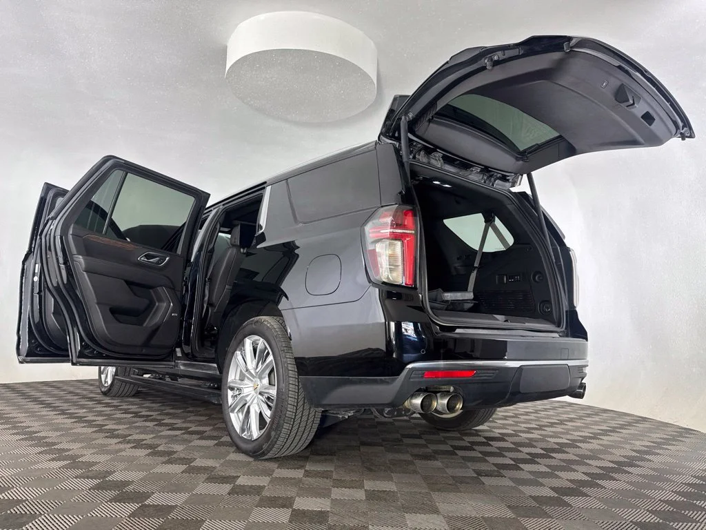Used 2021 Black Chevrolet High Country image 27