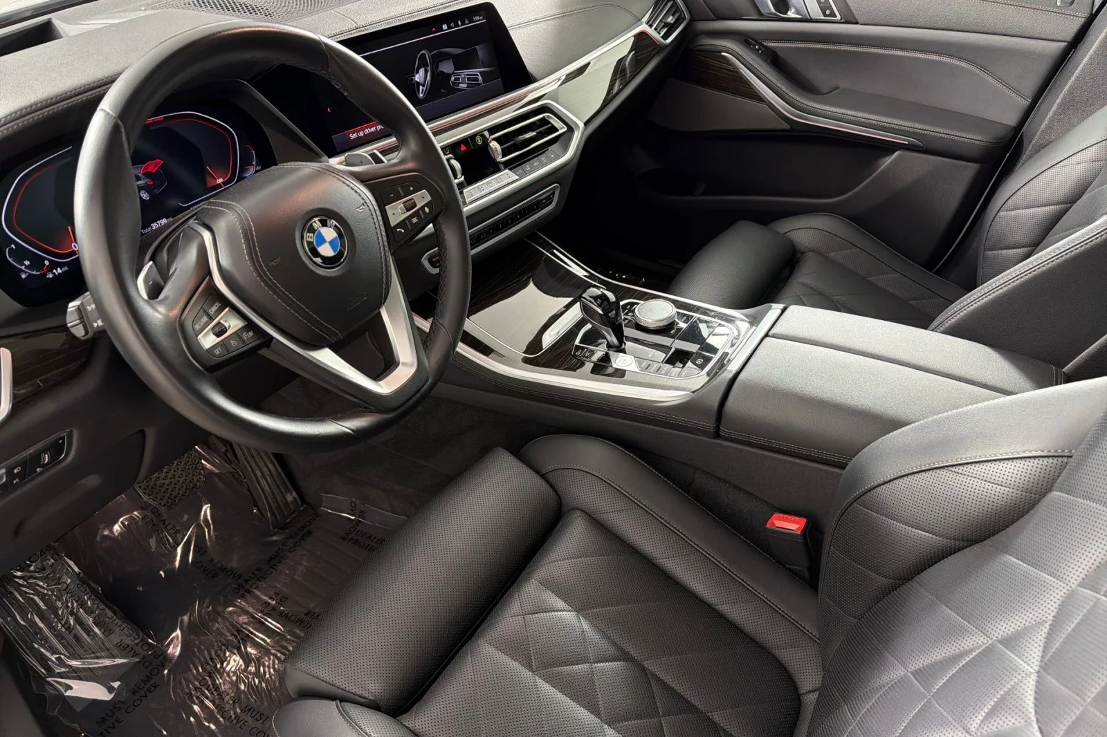 Used 2023 Alpine White BMW sDrive40i Sports Activity Vehicle image 9