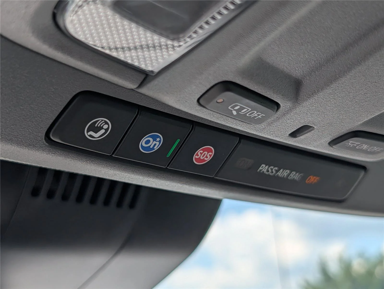 Used 2025 Cypress Gray Chevrolet LT image 28