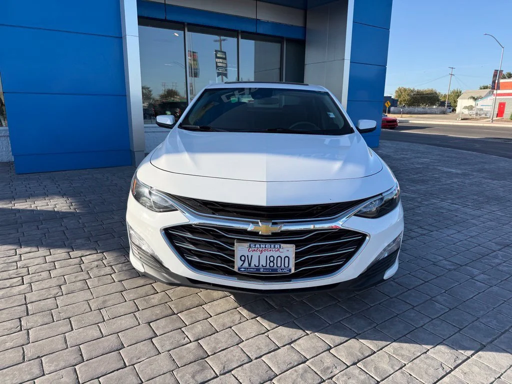 Used 2024 Summit White Chevrolet 1LT image 4