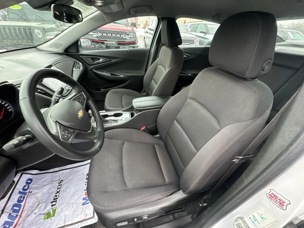 Used 2024 White Chevrolet LT image 11