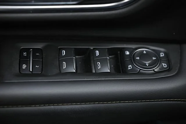 Used 2022 Black Chevrolet High Country image 16
