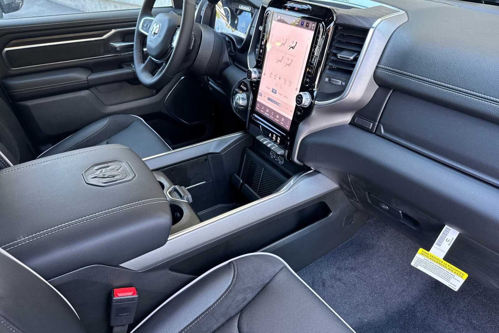 2026 RAM 1500 Laramie - Photo 15
