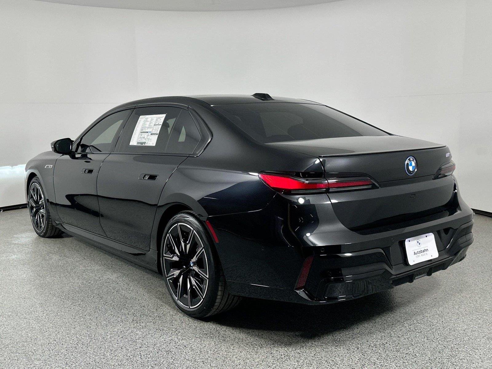 Certified Used 2025 Black Sapphire Metallic BMW M70 image 6