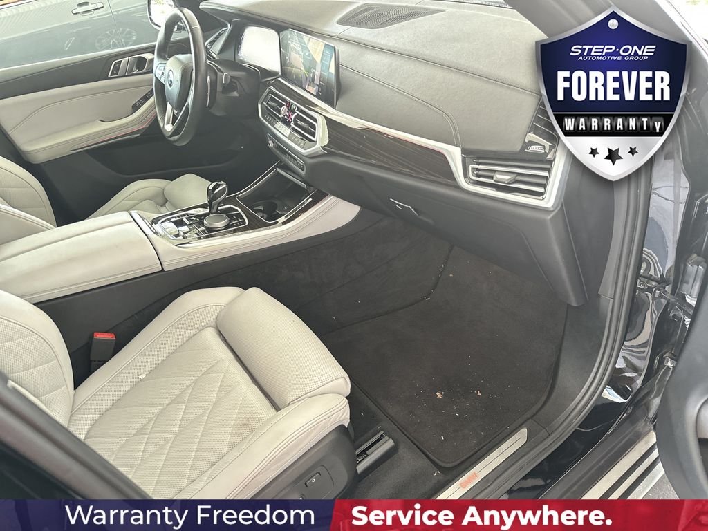 Used 2023 Black BMW xDrive45e image 38