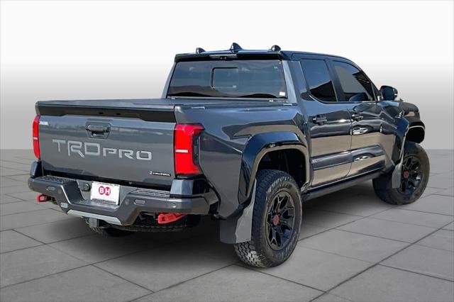 2025 Toyota Tacoma TRD Pro - Photo 13