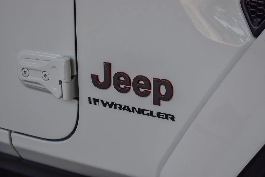 New 2026 Bright White Clearcoat Jeep Rubicon image 9