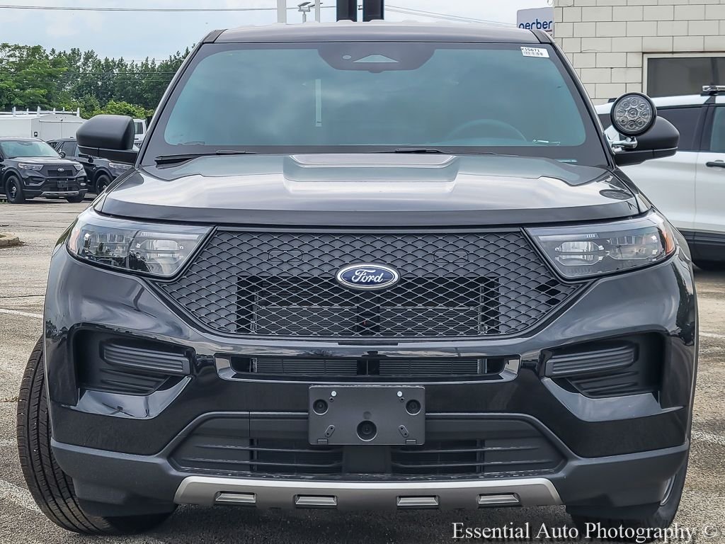 New 2026 Black Ford 4DR AWD POLICE image 4
