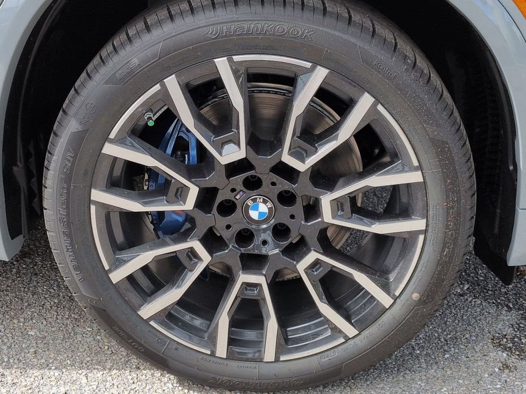 New 2026 Brooklyn Grey Metallic BMW xDrive40i image 11