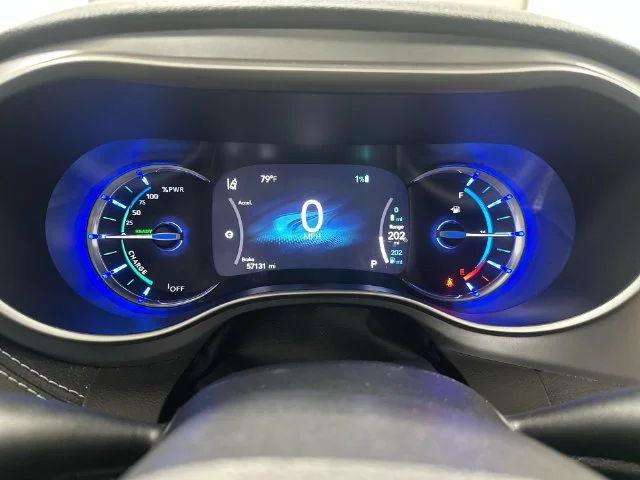 Used 2022 White Chrysler Touring L image 12