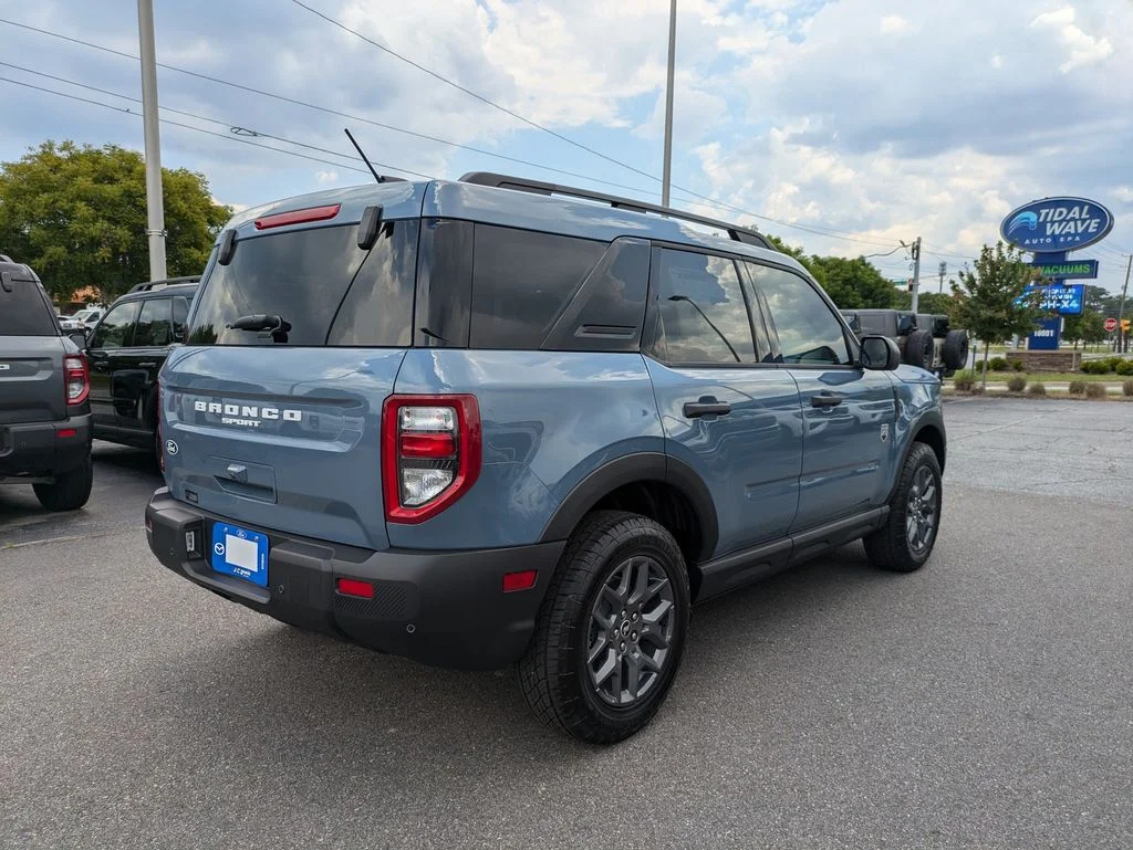 New 2026 Azure Gray Metallic Tri-Coat Ford Big Bend image 4