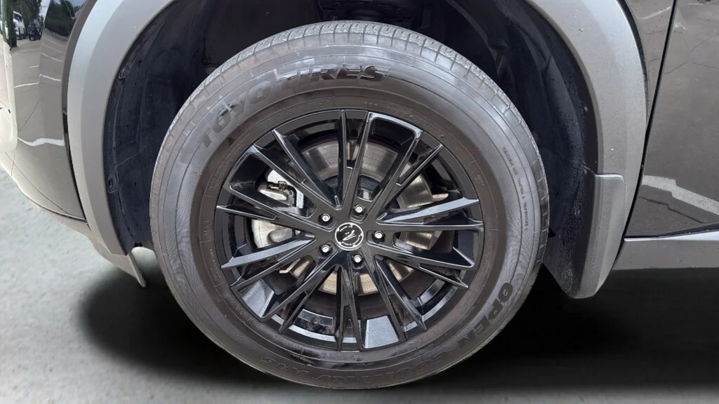 Certified Used 2023 Super Black Nissan SL image 32