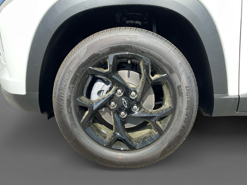 2026 Chevrolet Trax LT - Photo 14