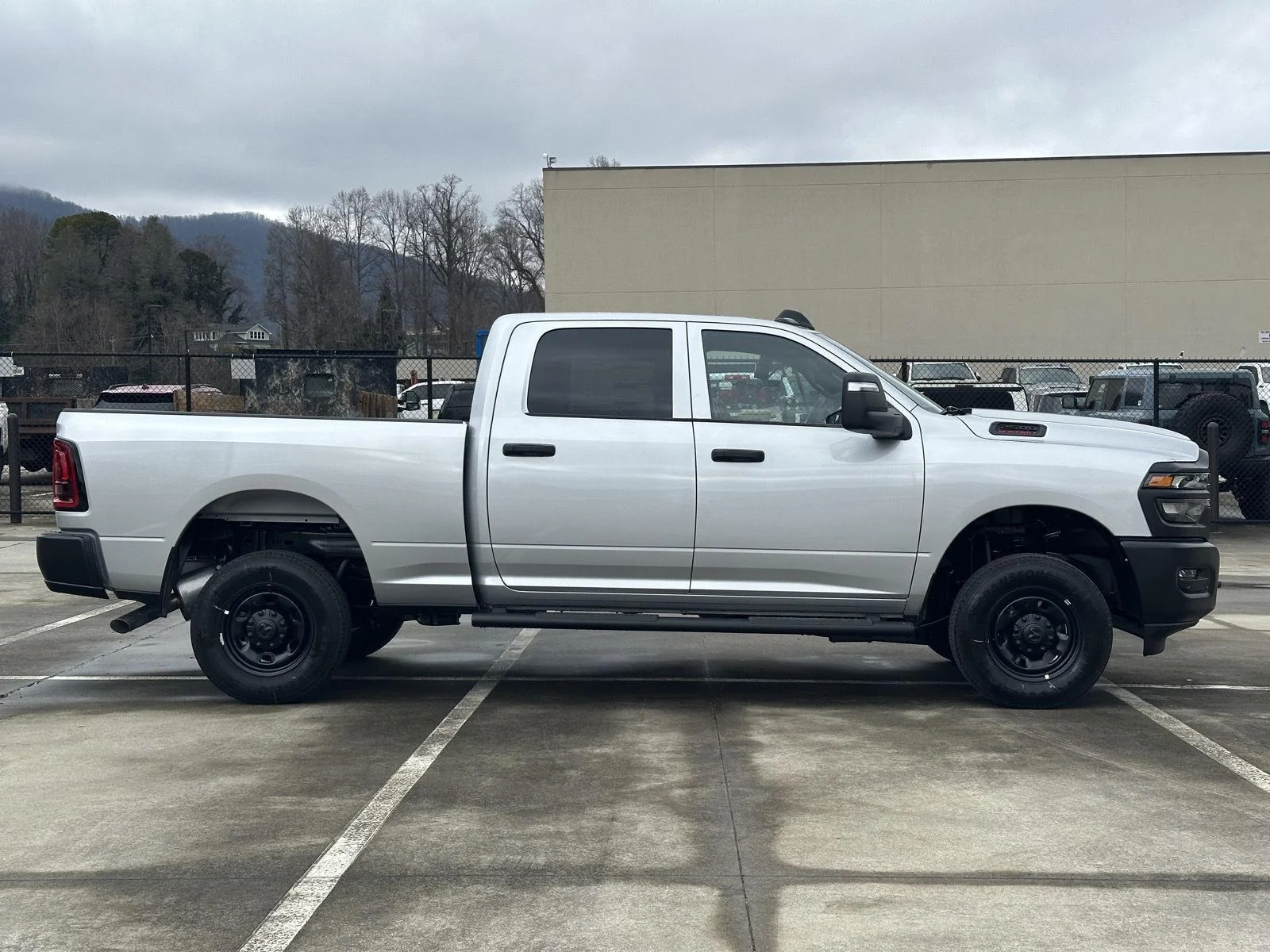 New 2026 Silver Zynith Ram Tradesman image 8