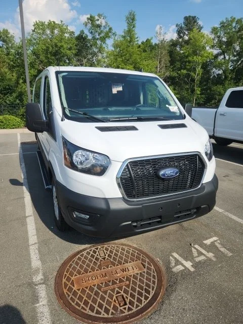 Used 2025 White Ford Base image 2