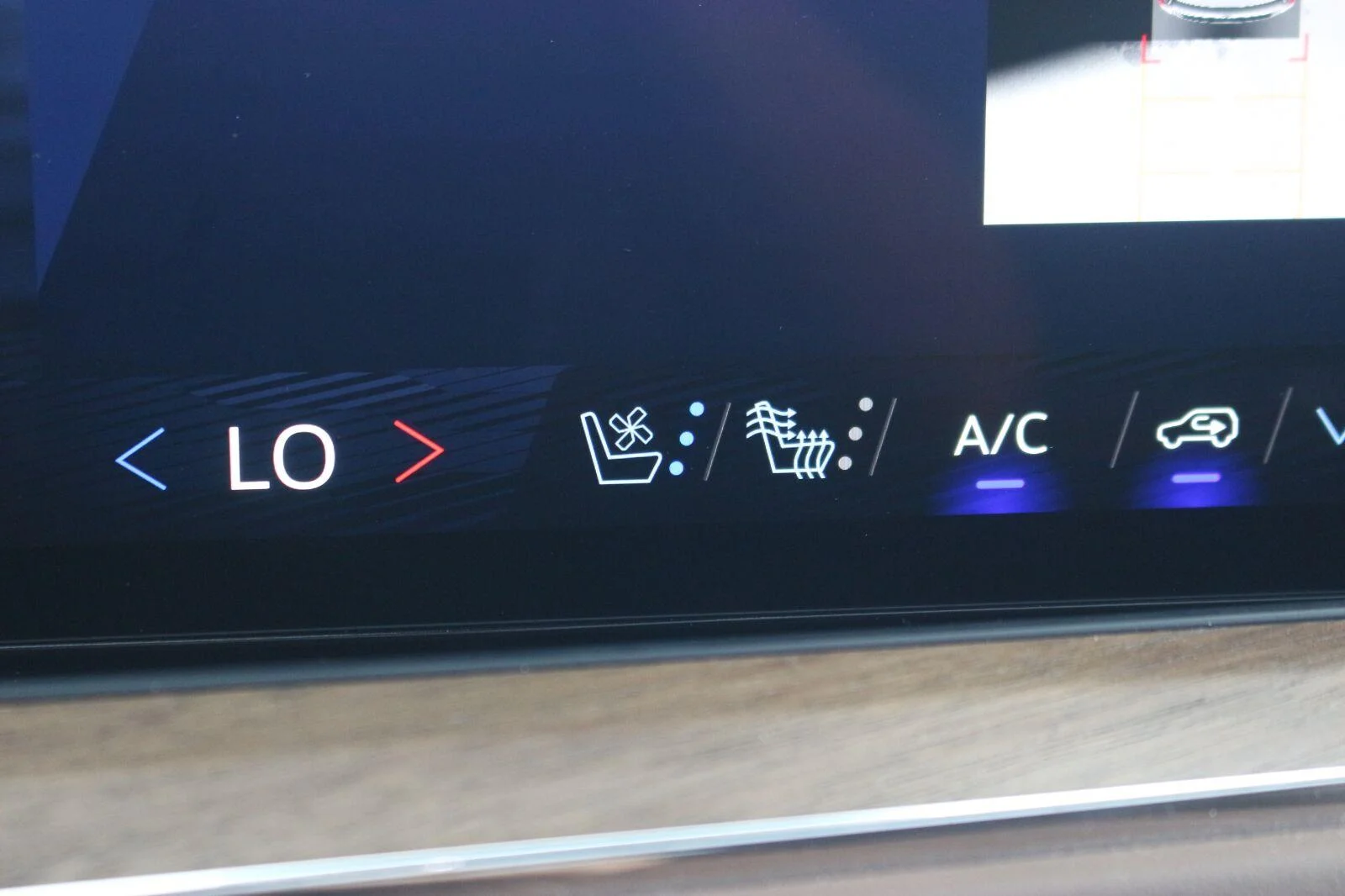 Used 2025 Black Chevrolet High Country image 26