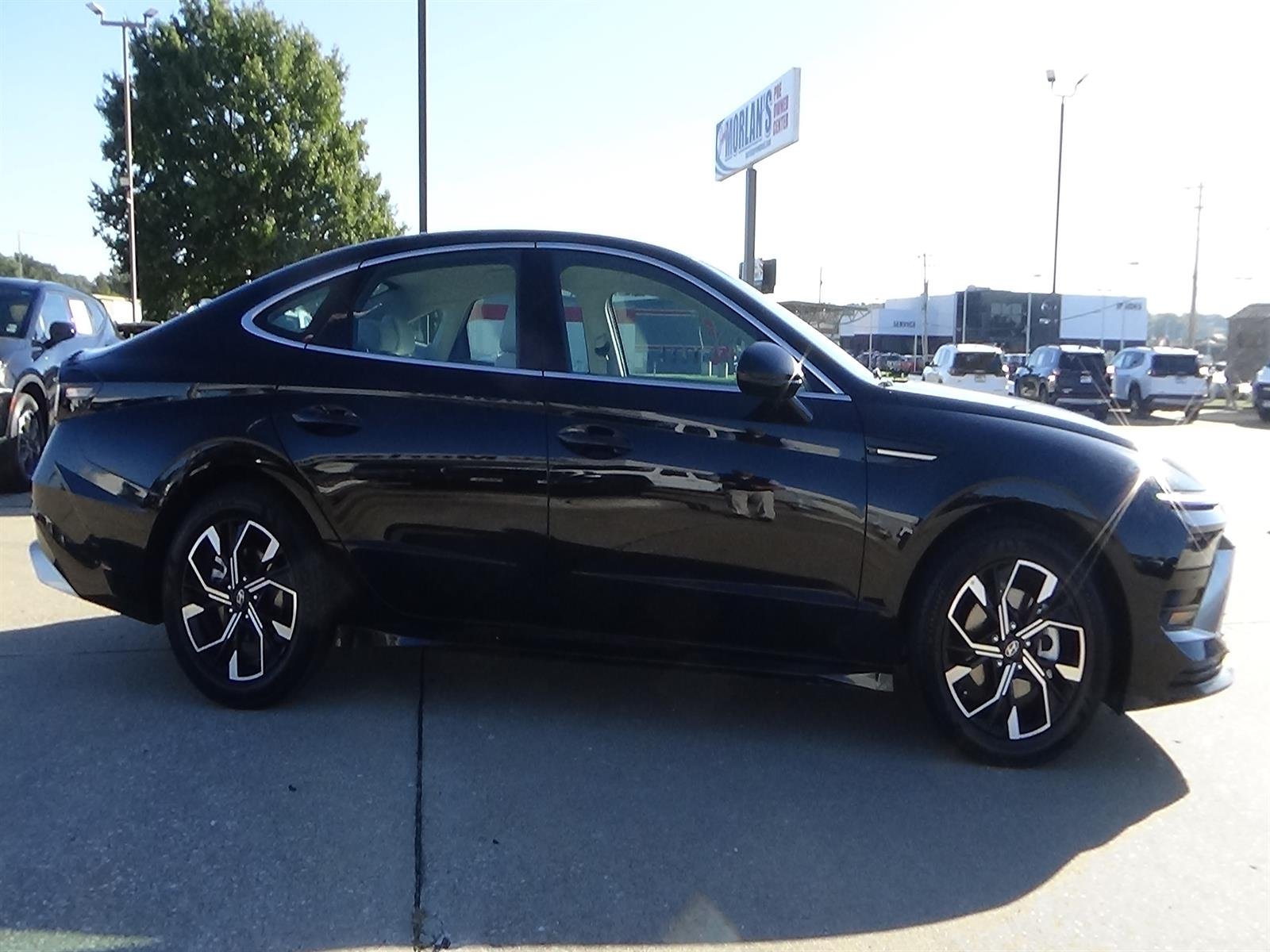 Used 2025 Abyss Black Pearl (a2b) Hyundai SEL image 6