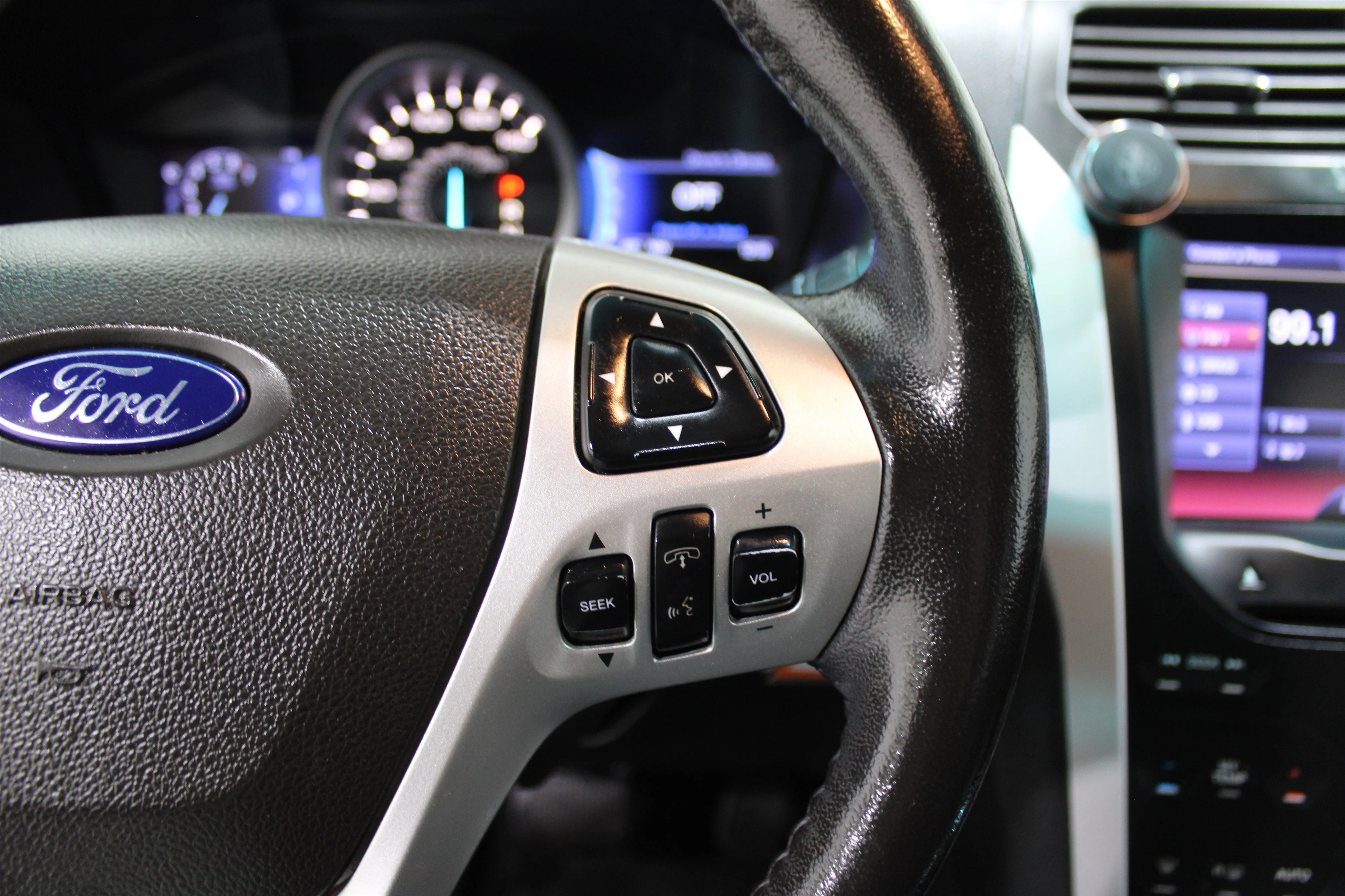 2013 Ford Explorer XLT - Photo 10