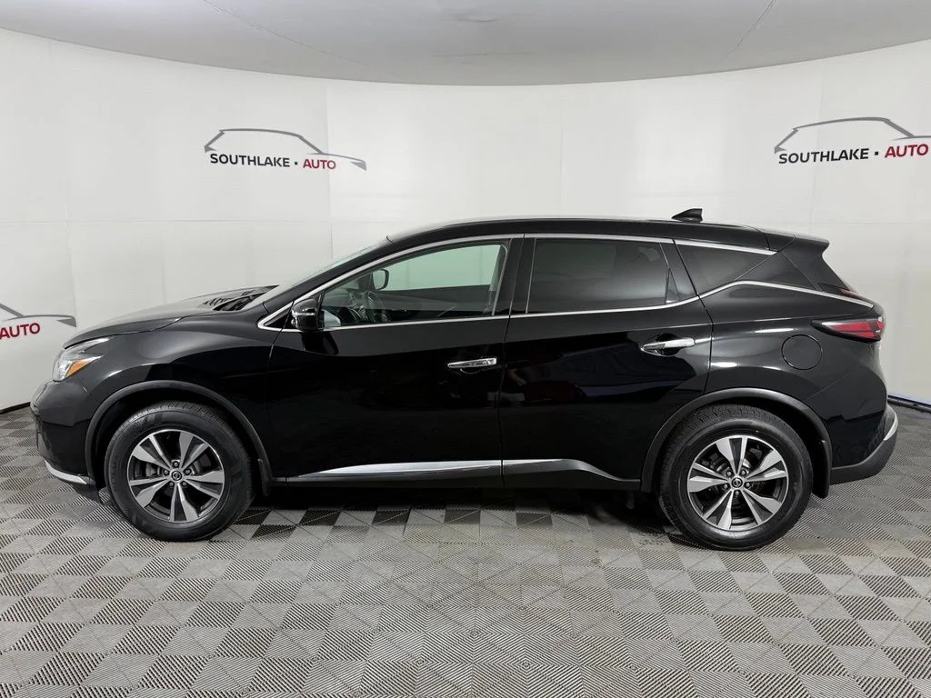 Used 2020 Black Nissan S image 4