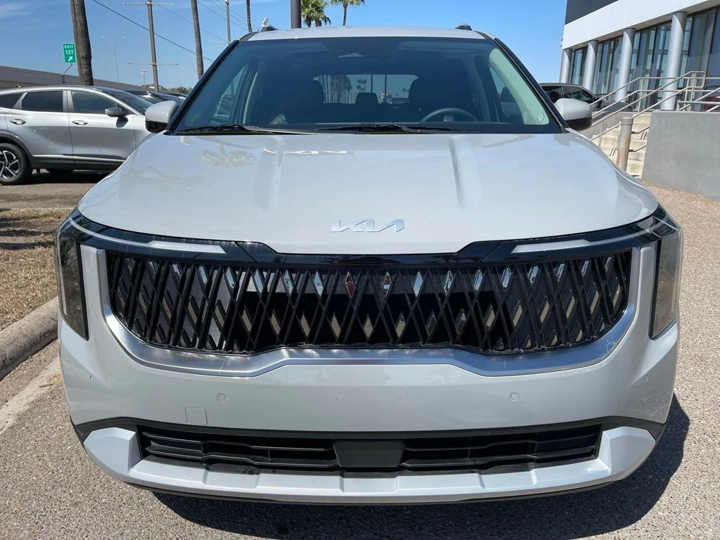 2026 Kia Sedona EX's photo