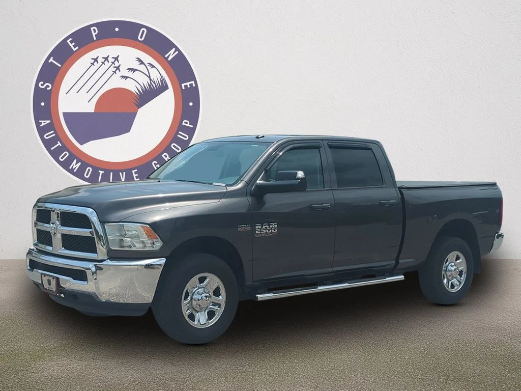 Used 2016 Gray Ram Tradesman image 2